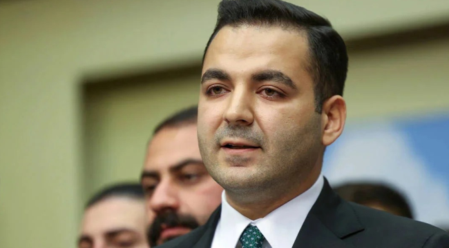 PM Üyesi Cem Aydın CHP gençlik kolları genel başkanı seçildi