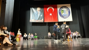 Salihli'de çocuklara özel sanat kursları devam ediyor