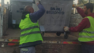 Salihli'de çöp konteynerleri yenileniyor