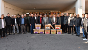 Salihli ve Selendi'de bal üreticisine kovan yardımı