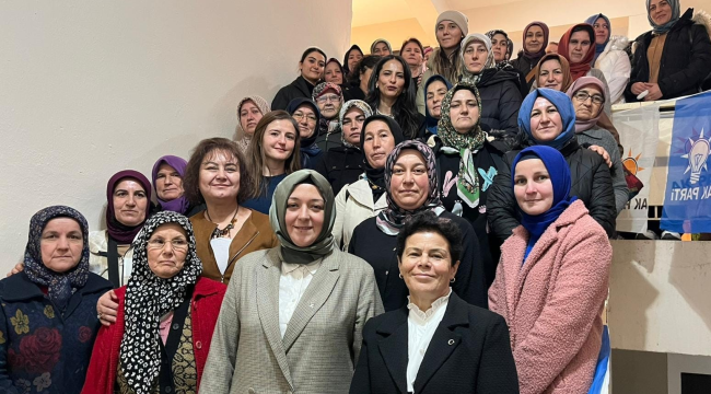 Seyyide Cenki Gördes AKP ilçe kadın kolları başkanı oldu