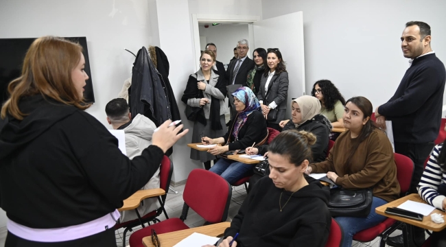 Sokak hayvanları komisyonu,Akhisar'da toplandı