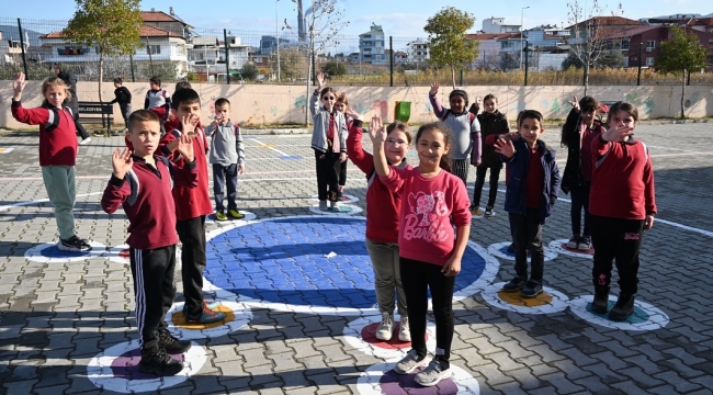 Soma belediyesinden çocukların temiz ve eğlenceli bir ortamda eğitim almalarına destek