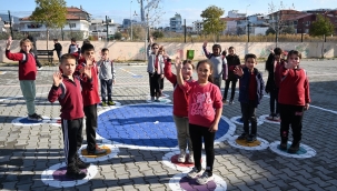 Soma belediyesinden çocukların temiz ve eğlenceli bir ortamda eğitim almalarına destek