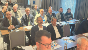 Toplantıya başkan Akdeniz'de katıldı