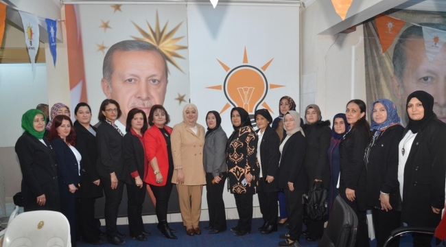 Tutan AKP Demirci ilçe kadın kolu başkanı oldu