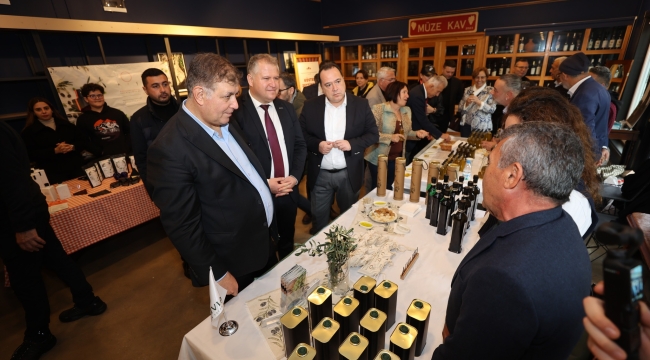 Urla zeytin ve sanat festivaline başkan Dutlulu'da katıldı