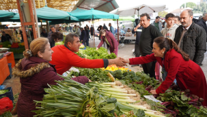 Vatandaşlar CHP il başkanına hayat pahalılığından yakındı