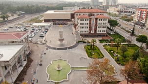 Yunusemre belediyesi,100.yıl meydanına ücretsiz ve sınırsız internet kuruyor