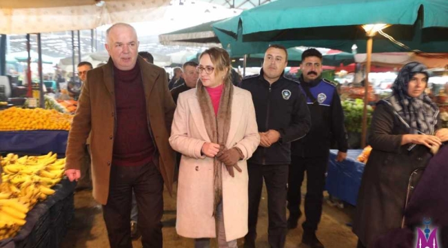 Zabıta müdürü İldem tartı ve etiket kontrolüne çıktı