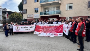 Aile hekimlerinin eylemi sürüyor