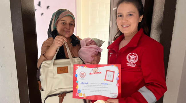 Akhisar belediyesi ailelere "minik Akhisarlı"projesiyle destek