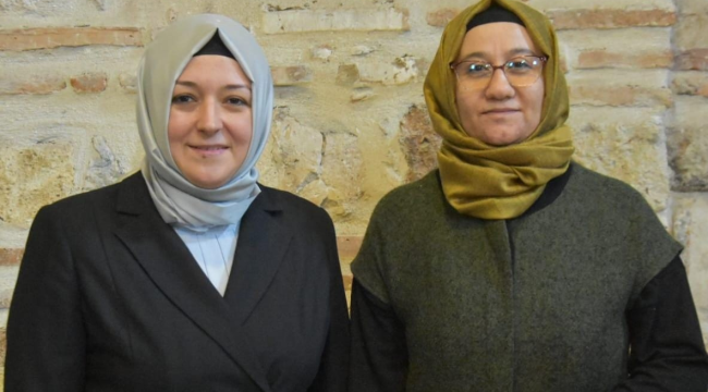 Akhisar'da Pekçetin,Kula'da Yurtbay AKP ilçe kadın kolları başkanı