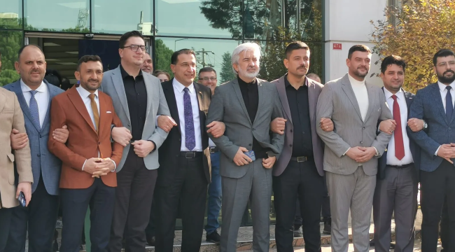 AKP'de başkan Hızlı koltuğu Turgut'a devretti