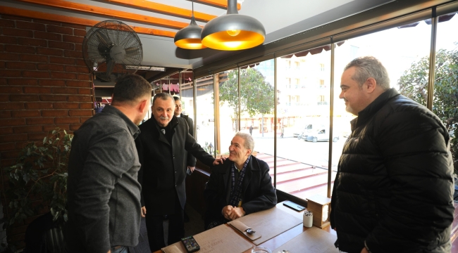 Başkan Balaban Uncubozköy'de esnaf ziyareti