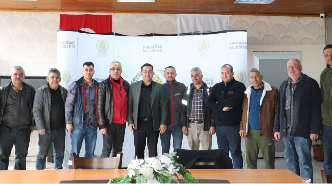 Başkan Dönmez iş adamlarıyla ilçe sanayisini masaya yatırdı 