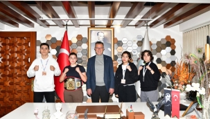 Başkan şampiyonları ödüllendirdi