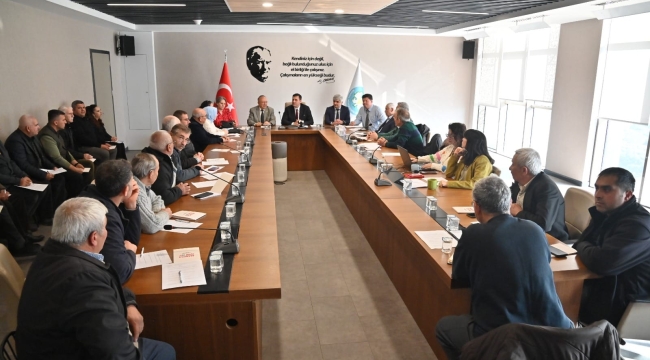 Başkan Zeyrek Salihli bal birliği ve S.S. Salihli bal üreticileri kooperatifi üyeleriyle buluştu