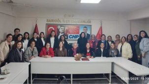 CHP 17 ilçe kadın kolları başkanları Sarıgöl'de toplandı