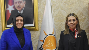 Emine Gülle AKP Akhisar ilçe kadın kolları başkan adayı oldu