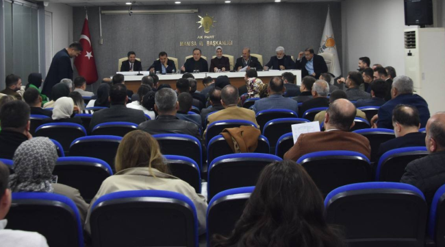 İl kongresi öncesi AKP 3 kademe ilçe başkanları toplandı