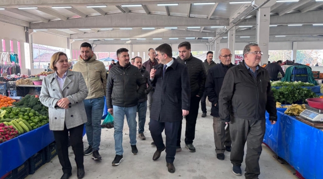 Kaymakam Özdemir,başkan Gündüz kapalı pazar yerini ziyaret etti