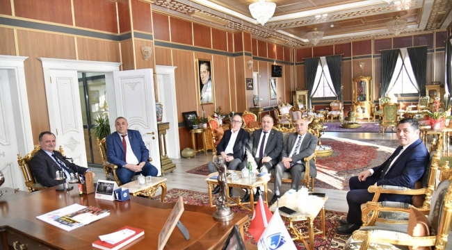 Konya Tuzlukçu belediye başkanı Manisa'da