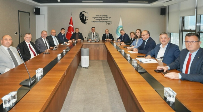 Meclis öncesi CHP'lı başkanlar toplandı