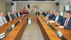 Meclis öncesi CHP'lı başkanlar toplandı