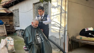 Soma'da ihtiyaç sahiplerine evde kuaför hizmeti