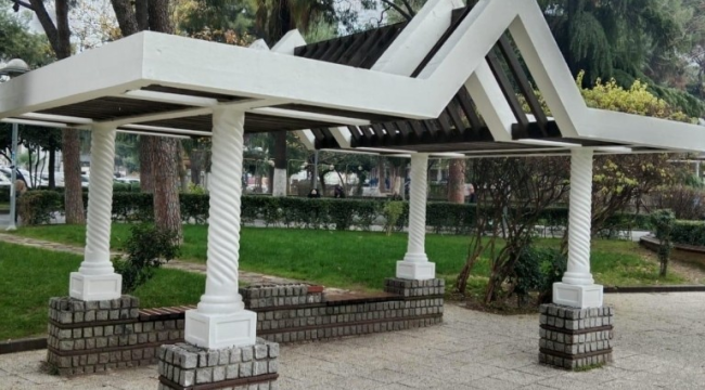 Ulupark'ın kent mobilyaları yenilendi