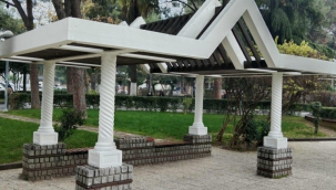 Ulupark'ın kent mobilyaları yenilendi