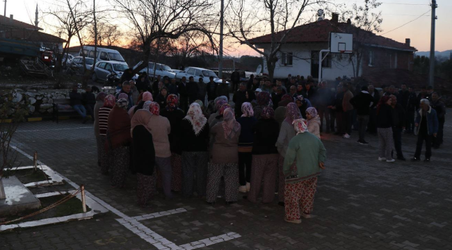 Velilerin okul direnişine başkan Büke'de destek verdi