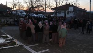 Velilerin okul direnişine başkan Büke'de destek verdi