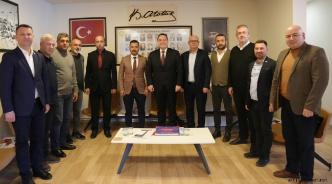 Akhisar'da işçileri sevindiren imzalar atıldı