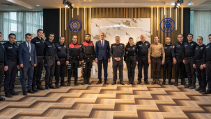 Ayın personeli seçilenler hediyelerini aldı