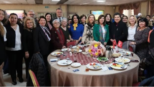 Başkan Sarıhan "laiklik ve cumhuriyet"i anlattı