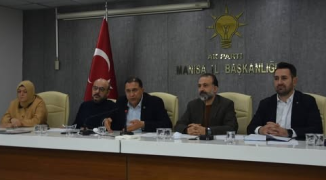 Başkan Turgut, il yöneticileri ve ilçe başkanları istişare toplantısı gerçekleştirdi