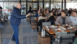 CHP ilçe yönetimi mahalle temsilcileriyle buluştu