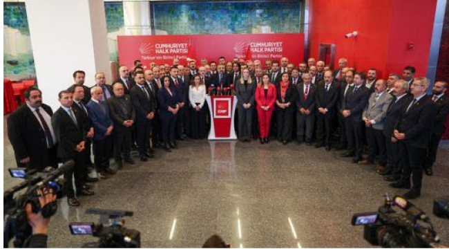 CHP'li il başkanları 'şaibeli kurultay' iddialarına karşı tek ses