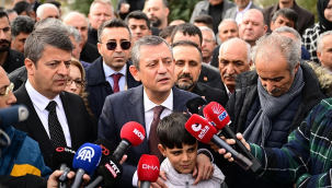 CHP lideri Özel' Türkiye'de devlet hiçbir şey yokmuş gibi davranıyor'