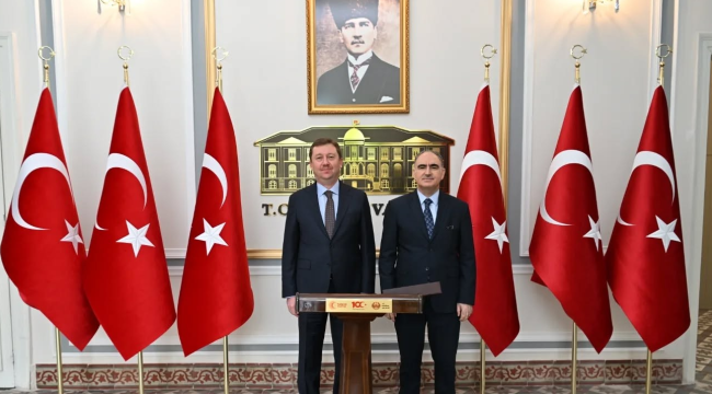 Cumhurbaşkanlığı genel sekreteri Hakkı Susmaz vali Özkan'ı ziyaret etti