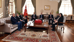 Defterdarlık yönetimi vali Özkan'a vergi haftası ziyareti