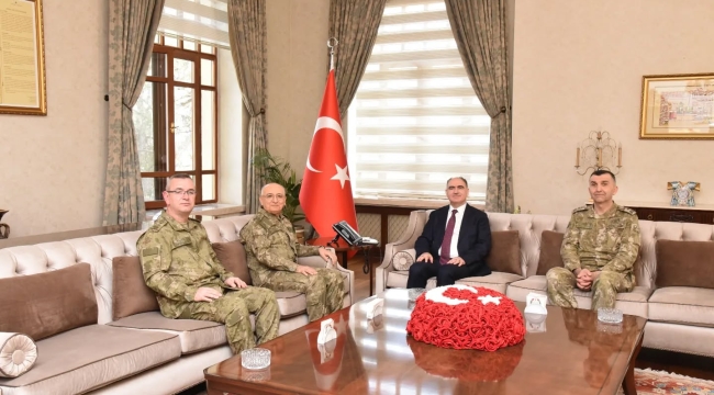 Ege ordu komutanı Manisa'da