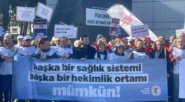 Hekimler "beyaz yürüyüş" başlattı: sağlık sistemi çöktü