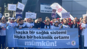 Hekimler "beyaz yürüyüş" başlattı: sağlık sistemi çöktü