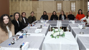 İlçe belediye başkan eşleri Yunusemre'de buluştu