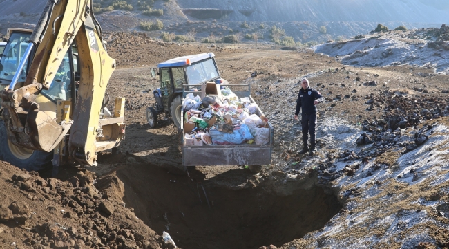 Kula'da tarihi geçen gıdalar imha edildi