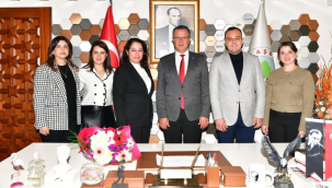 Manisa baro başkanı Malay başkan Öküzcüoğlu'nu ziyaret etti