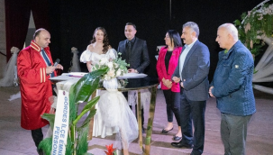 Müdür Aktaş nikah şahitliği yaptı
